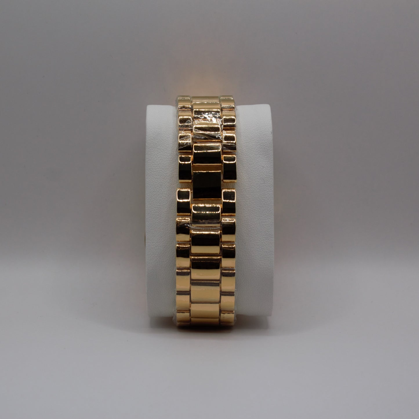 MK Bradshaw Date Gold Gold Dial - 43mm