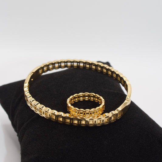 Gold Clash Bangle