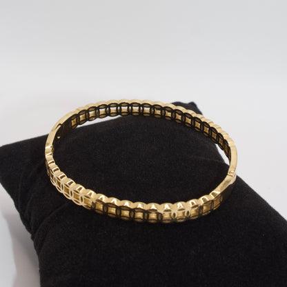 Gold Clash Bangle
