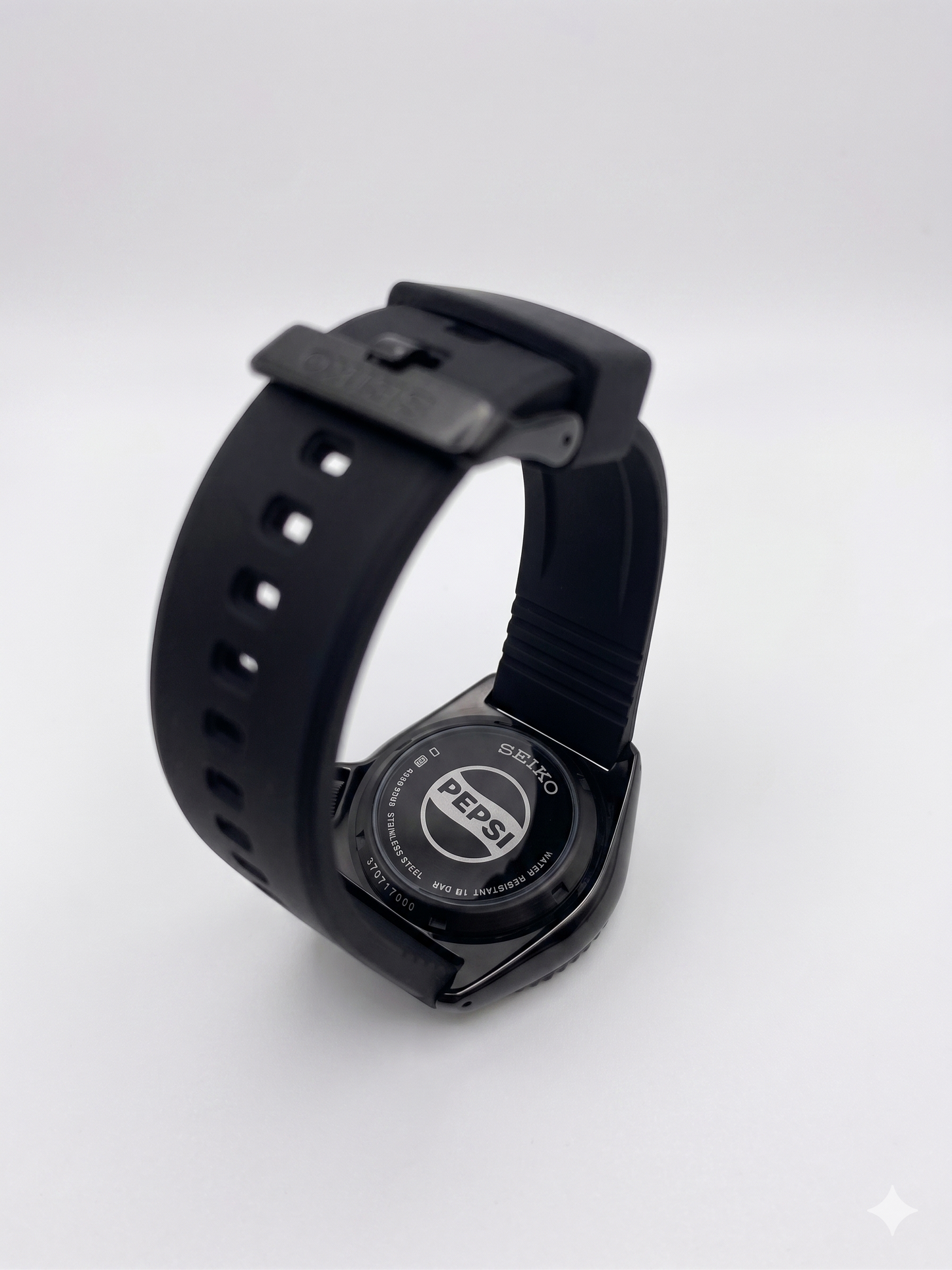 SEIKO 5 GMT PEPSI LIMITED EDITION SSK047K1 BLACK DIAL - MEN'S AUTOMATIC